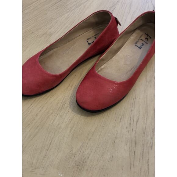 French Sole Holiday RED Ballet Flats Sparkle Ballerina Suede Italy Dorthy OZ 9.5 - Picture 13 of 16